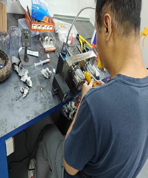 A2透明模具鏡面拋光